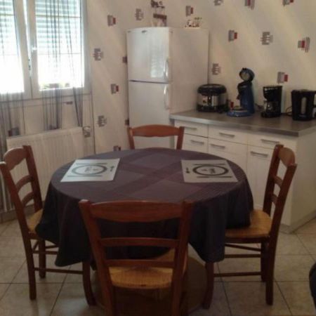 Charmant Gite A Etain, Tout Inclus, Proche Verdun Avec Terrasse Et Parking - Fr-1-585-3 エクステリア 写真