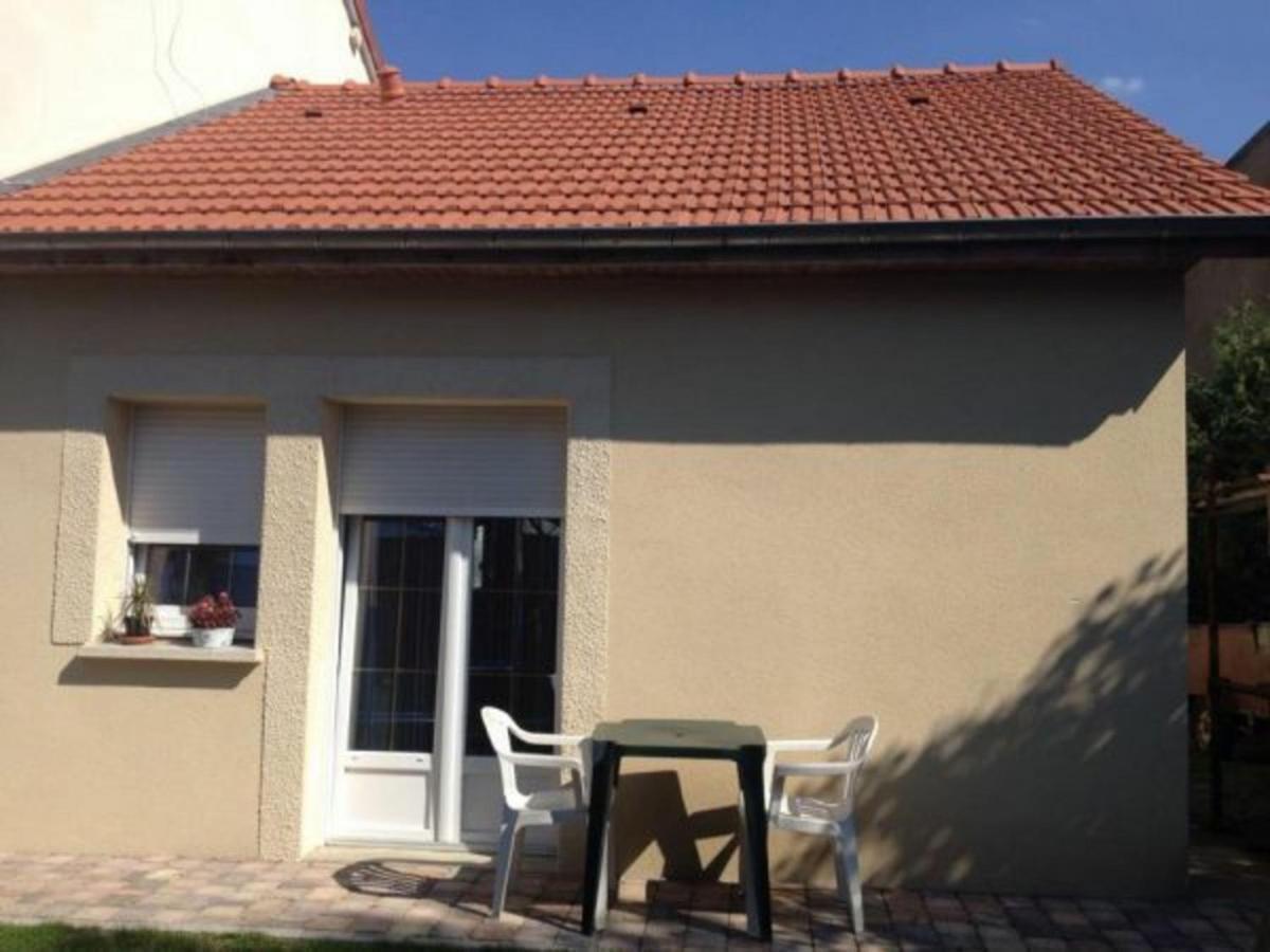 Charmant Gite A Etain, Tout Inclus, Proche Verdun Avec Terrasse Et Parking - Fr-1-585-3 エクステリア 写真